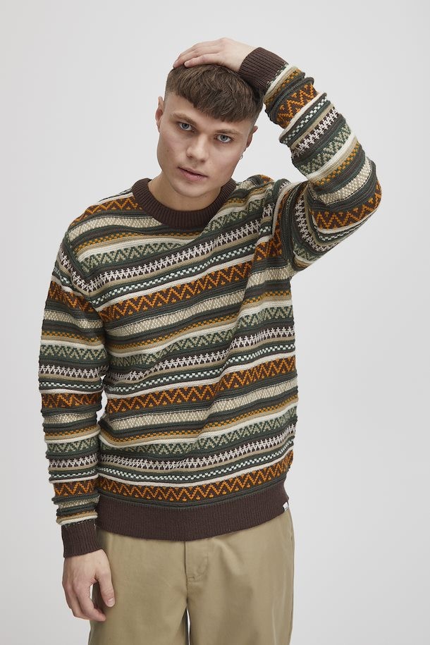 Solid KNITTED PULLOVER
